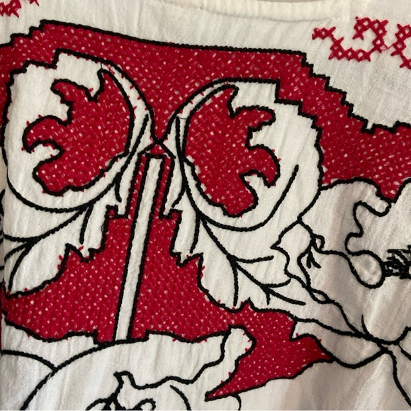 Free People White Boho Blouse with Red Embroidery - Picture 4 of 7